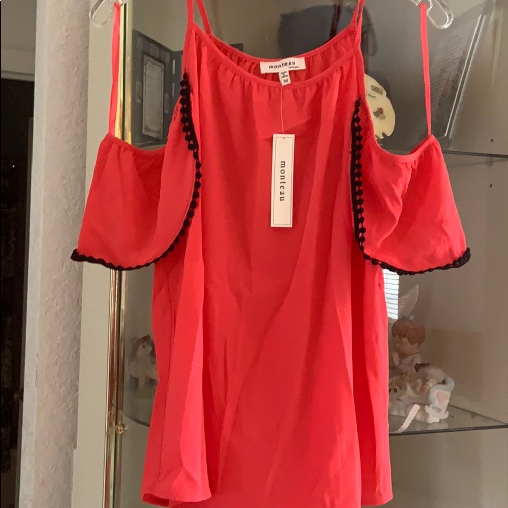 Off-Shoulder Shirt